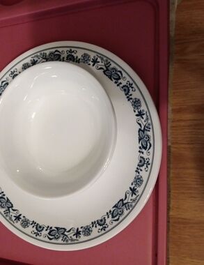CORELLE Elegant Blue and White Floral Dinnerware Set